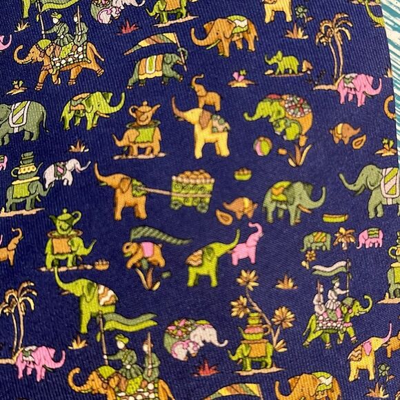 Salvatore Ferragamo Blue Elephant Silk Tie - Picture 7 of 7